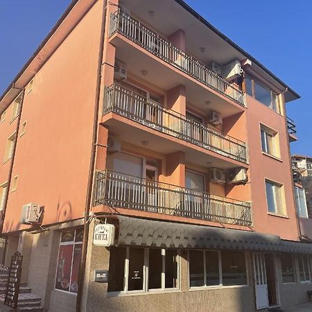 Къща за гости Kita Hotel Sveti Vlas Bagian luar foto