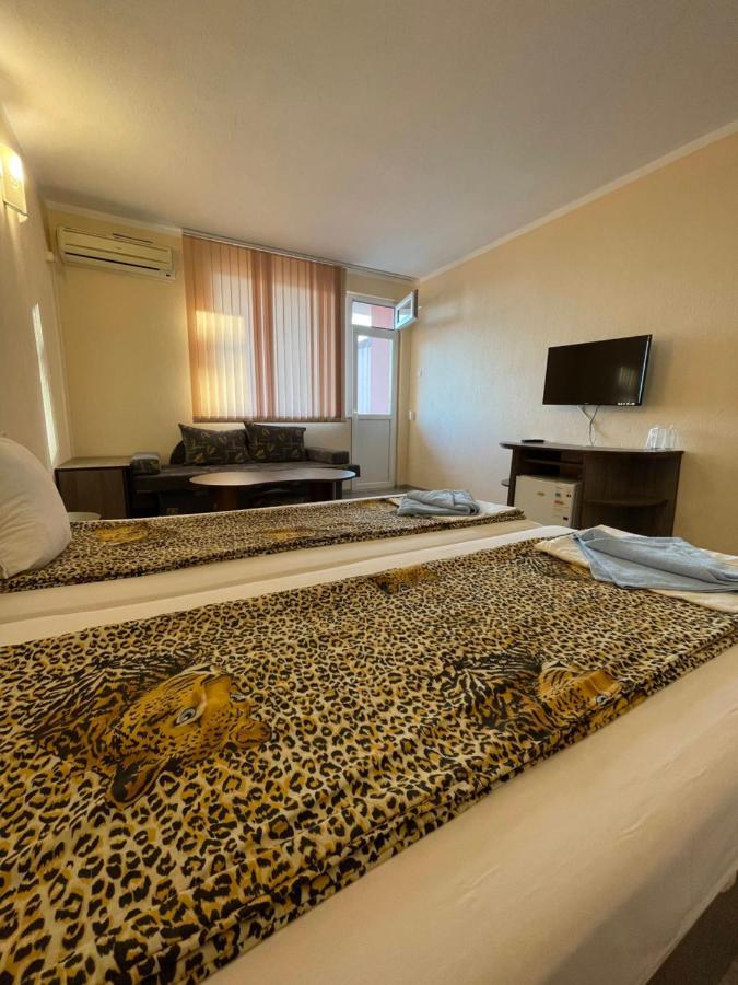 Къща за гости Kita Hotel Sveti Vlas Bagian luar foto