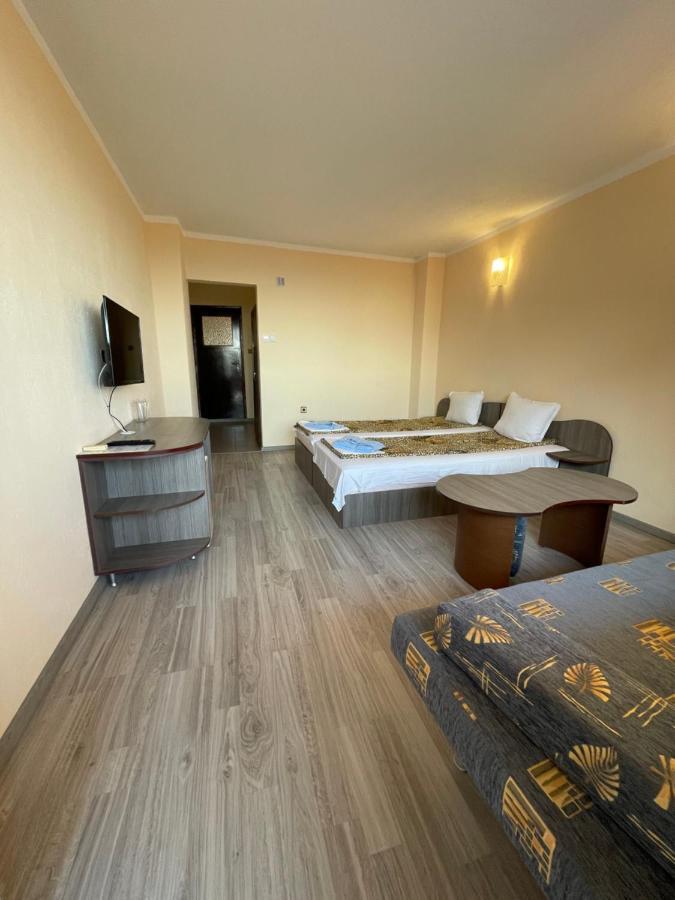 Къща за гости Kita Hotel Sveti Vlas Bagian luar foto