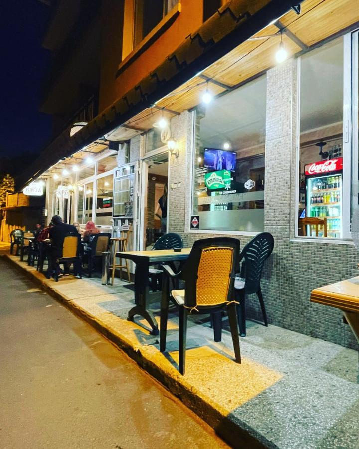 Къща за гости Kita Hotel Sveti Vlas Bagian luar foto